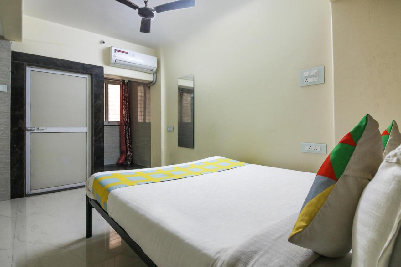Flagship Cozy Stay Kharghar Koparpada Bagian luar foto
