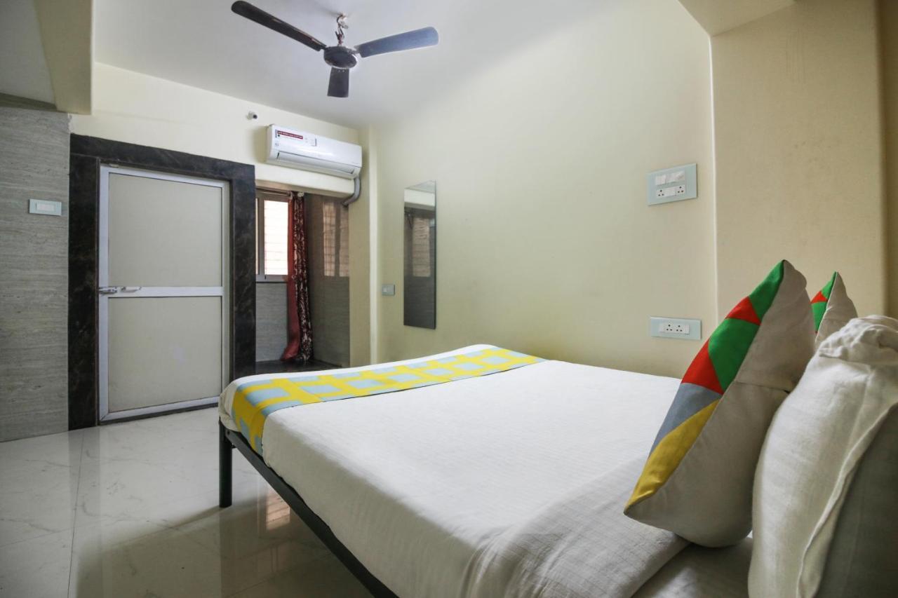 Flagship Cozy Stay Kharghar Koparpada Bagian luar foto